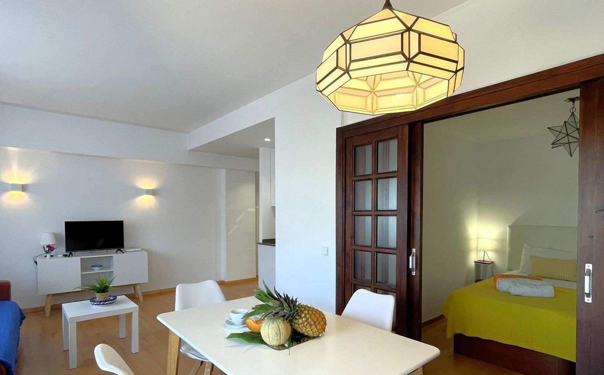 Mediterraneo 508. Fantastic Studio On The Beachfront With Sea Views. Марбелья Экстерьер фото